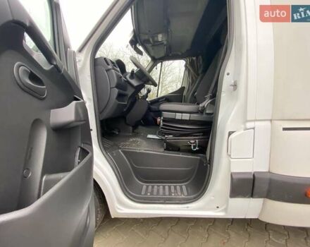 Белый Рено Мастер, объемом двигателя 0 л и пробегом 267 тыс. км за 19999 $, фото 30 на Automoto.ua