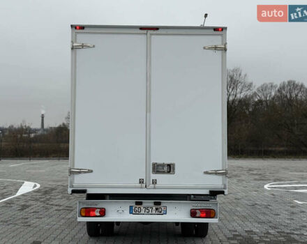 Белый Рено Мастер, объемом двигателя 0 л и пробегом 199 тыс. км за 26500 $, фото 10 на Automoto.ua