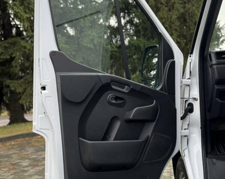 Белый Рено Мастер, объемом двигателя 2.3 л и пробегом 253 тыс. км за 20800 $, фото 15 на Automoto.ua