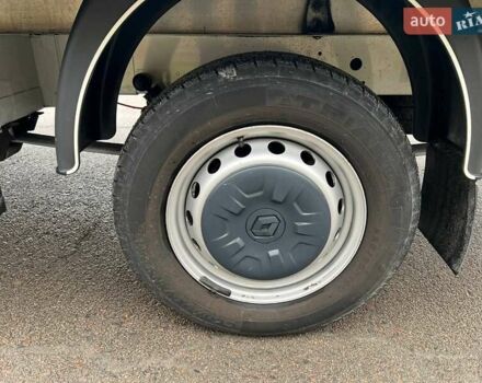 Белый Рено Мастер, объемом двигателя 2.3 л и пробегом 287 тыс. км за 25500 $, фото 51 на Automoto.ua