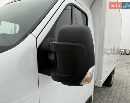 Белый Рено Мастер, объемом двигателя 0 л и пробегом 199 тыс. км за 26500 $, фото 17 на Automoto.ua