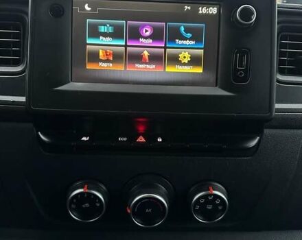 Белый Рено Мастер, объемом двигателя 2.3 л и пробегом 191 тыс. км за 19599 $, фото 13 на Automoto.ua