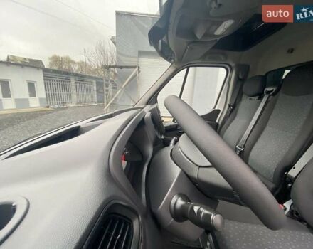 Белый Рено Мастер, объемом двигателя 2.3 л и пробегом 263 тыс. км за 20998 $, фото 12 на Automoto.ua