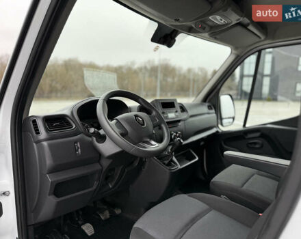 Белый Рено Мастер, объемом двигателя 0 л и пробегом 199 тыс. км за 26500 $, фото 37 на Automoto.ua