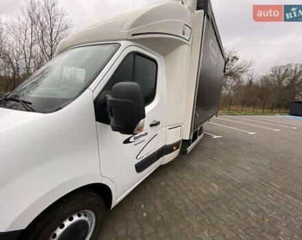 Белый Рено Мастер, объемом двигателя 0 л и пробегом 267 тыс. км за 19999 $, фото 2 на Automoto.ua