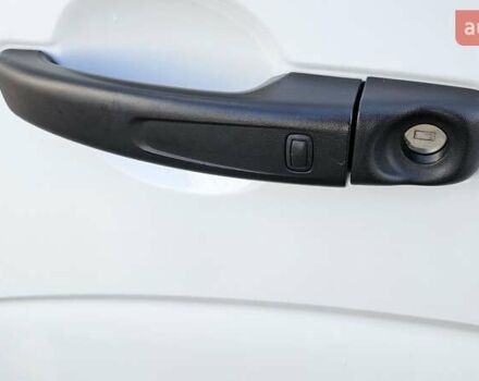 Білий Рено Мастєр, об'ємом двигуна 2.3 л та пробігом 103 тис. км за 23800 $, фото 53 на Automoto.ua