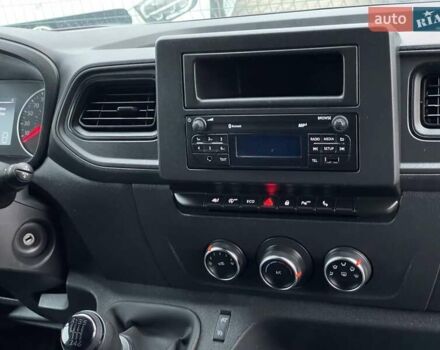 Белый Рено Мастер, объемом двигателя 2.3 л и пробегом 227 тыс. км за 24155 $, фото 35 на Automoto.ua