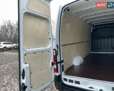 Белый Рено Мастер, объемом двигателя 2.3 л и пробегом 227 тыс. км за 24155 $, фото 27 на Automoto.ua