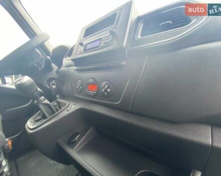 Белый Рено Мастер, объемом двигателя 2.3 л и пробегом 263 тыс. км за 20998 $, фото 29 на Automoto.ua