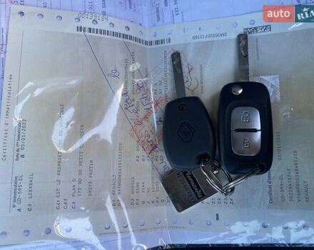 Білий Рено Мастєр, об'ємом двигуна 2.3 л та пробігом 269 тис. км за 19600 $, фото 24 на Automoto.ua