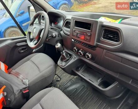 Білий Рено Мастєр, об'ємом двигуна 2.3 л та пробігом 171 тис. км за 25000 $, фото 4 на Automoto.ua