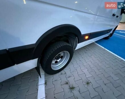 Белый Рено Мастер, объемом двигателя 2.3 л и пробегом 212 тыс. км за 24599 $, фото 2 на Automoto.ua