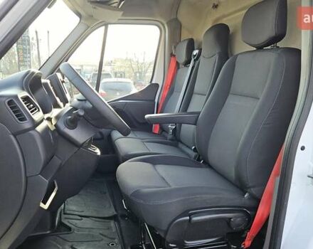 Білий Рено Мастєр, об'ємом двигуна 2.3 л та пробігом 103 тис. км за 23800 $, фото 13 на Automoto.ua