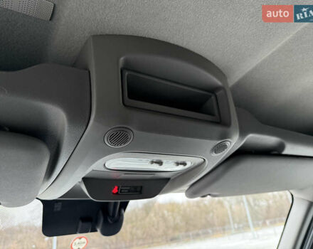 Белый Рено Мастер, объемом двигателя 0 л и пробегом 199 тыс. км за 26500 $, фото 46 на Automoto.ua