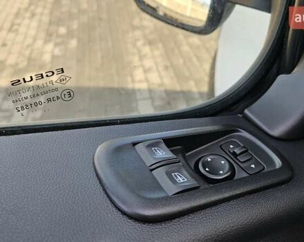 Білий Рено Мастєр, об'ємом двигуна 2.3 л та пробігом 103 тис. км за 23800 $, фото 18 на Automoto.ua