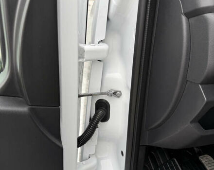 Белый Рено Мастер, объемом двигателя 0 л и пробегом 199 тыс. км за 26500 $, фото 42 на Automoto.ua