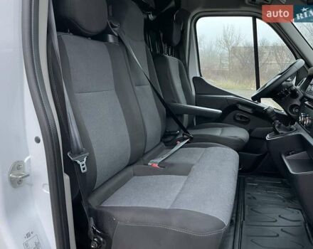 Белый Рено Мастер, объемом двигателя 2.3 л и пробегом 227 тыс. км за 24155 $, фото 33 на Automoto.ua