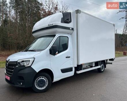 Белый Рено Мастер, объемом двигателя 2.3 л и пробегом 287 тыс. км за 25500 $, фото 1 на Automoto.ua