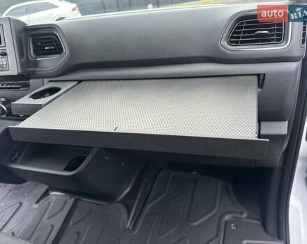 Білий Рено Мастєр, об'ємом двигуна 2.3 л та пробігом 198 тис. км за 19999 $, фото 31 на Automoto.ua