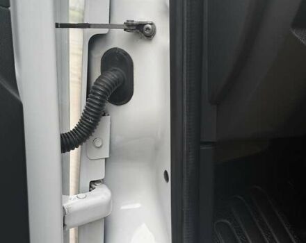 Белый Рено Мастер, объемом двигателя 2.3 л и пробегом 185 тыс. км за 23850 $, фото 24 на Automoto.ua