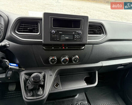 Белый Рено Мастер, объемом двигателя 0 л и пробегом 199 тыс. км за 26500 $, фото 45 на Automoto.ua