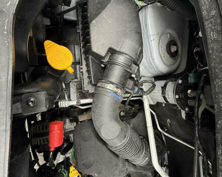 Білий Рено Мастєр, об'ємом двигуна 2.3 л та пробігом 105 тис. км за 24200 $, фото 42 на Automoto.ua