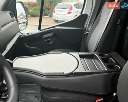 Белый Рено Мастер, объемом двигателя 2.3 л и пробегом 185 тыс. км за 23850 $, фото 36 на Automoto.ua