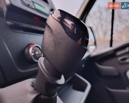 Білий Рено Мастєр, об'ємом двигуна 2.3 л та пробігом 204 тис. км за 25677 $, фото 35 на Automoto.ua