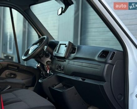 Белый Рено Мастер, объемом двигателя 2.3 л и пробегом 205 тыс. км за 29500 $, фото 65 на Automoto.ua