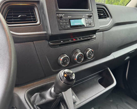 Білий Рено Мастєр, об'ємом двигуна 2.3 л та пробігом 95 тис. км за 27000 $, фото 15 на Automoto.ua