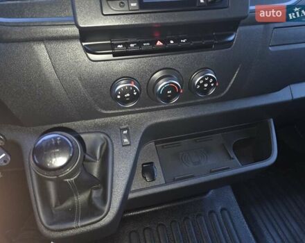 Білий Рено Мастєр, об'ємом двигуна 2.3 л та пробігом 118 тис. км за 22900 $, фото 36 на Automoto.ua