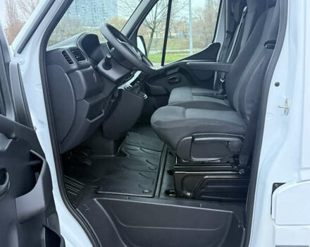 Білий Рено Мастєр, об'ємом двигуна 2.3 л та пробігом 239 тис. км за 22799 $, фото 56 на Automoto.ua