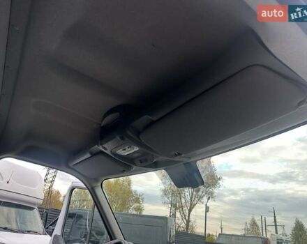 Білий Рено Мастєр, об'ємом двигуна 2.3 л та пробігом 198 тис. км за 19999 $, фото 30 на Automoto.ua