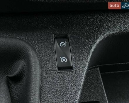 Белый Рено Мастер, объемом двигателя 2.3 л и пробегом 227 тыс. км за 24155 $, фото 45 на Automoto.ua