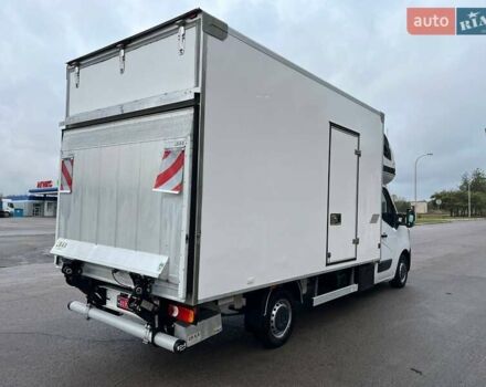 Белый Рено Мастер, объемом двигателя 2.3 л и пробегом 287 тыс. км за 25500 $, фото 2 на Automoto.ua