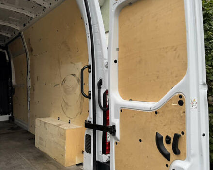 Білий Рено Мастєр, об'ємом двигуна 2.3 л та пробігом 95 тис. км за 27000 $, фото 4 на Automoto.ua