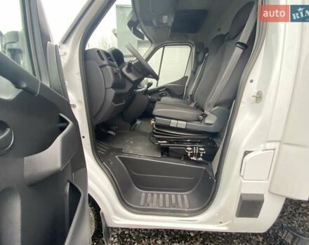 Белый Рено Мастер, объемом двигателя 2.3 л и пробегом 263 тыс. км за 20998 $, фото 19 на Automoto.ua