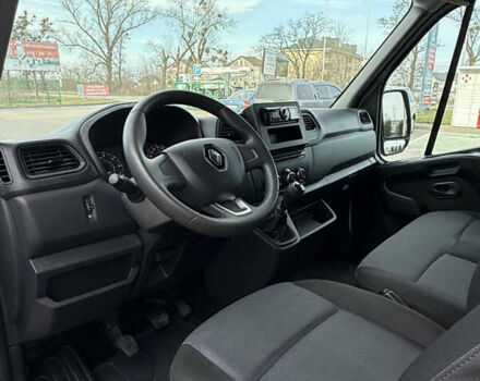 Білий Рено Мастєр, об'ємом двигуна 2.3 л та пробігом 241 тис. км за 22373 $, фото 10 на Automoto.ua