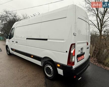 Белый Рено Мастер, объемом двигателя 2.3 л и пробегом 87 тыс. км за 27800 $, фото 3 на Automoto.ua