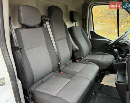 Белый Рено Мастер, объемом двигателя 2.3 л и пробегом 97 тыс. км за 22600 $, фото 12 на Automoto.ua