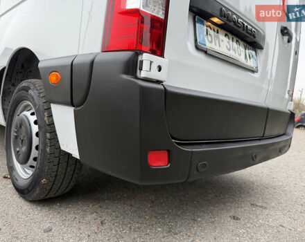 Белый Рено Мастер, объемом двигателя 2.3 л и пробегом 195 тыс. км за 22100 $, фото 21 на Automoto.ua