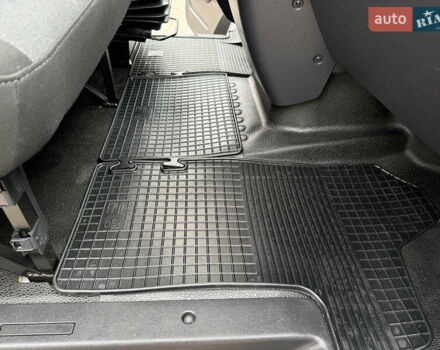 Белый Рено Мастер, объемом двигателя 2.3 л и пробегом 195 тыс. км за 22100 $, фото 61 на Automoto.ua