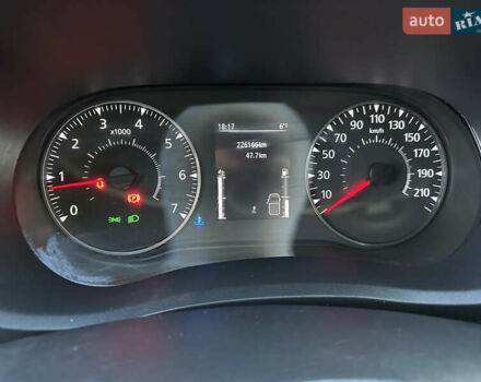 Белый Рено Мастер, объемом двигателя 2.3 л и пробегом 226 тыс. км за 27000 $, фото 19 на Automoto.ua