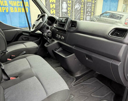 Білий Рено Мастєр, об'ємом двигуна 2.3 л та пробігом 241 тис. км за 22373 $, фото 13 на Automoto.ua