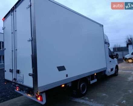 Белый Рено Мастер, объемом двигателя 2.3 л и пробегом 288 тыс. км за 21999 $, фото 45 на Automoto.ua