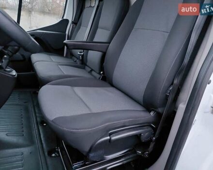 Белый Рено Мастер, объемом двигателя 2.3 л и пробегом 92 тыс. км за 25000 $, фото 52 на Automoto.ua