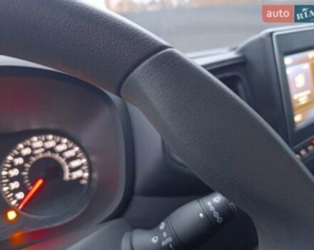 Белый Рено Мастер, объемом двигателя 2.3 л и пробегом 288 тыс. км за 21999 $, фото 17 на Automoto.ua