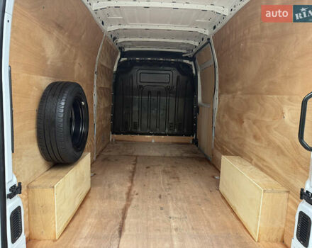 Белый Рено Мастер, объемом двигателя 2.3 л и пробегом 195 тыс. км за 22100 $, фото 40 на Automoto.ua