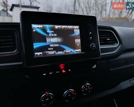 Белый Рено Мастер, объемом двигателя 2.3 л и пробегом 288 тыс. км за 21999 $, фото 12 на Automoto.ua