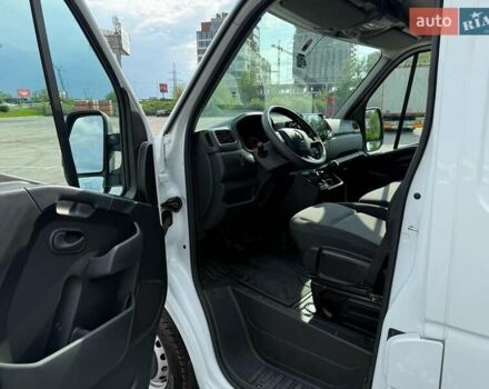 Білий Рено Мастєр, об'ємом двигуна 2.3 л та пробігом 94 тис. км за 27000 $, фото 45 на Automoto.ua